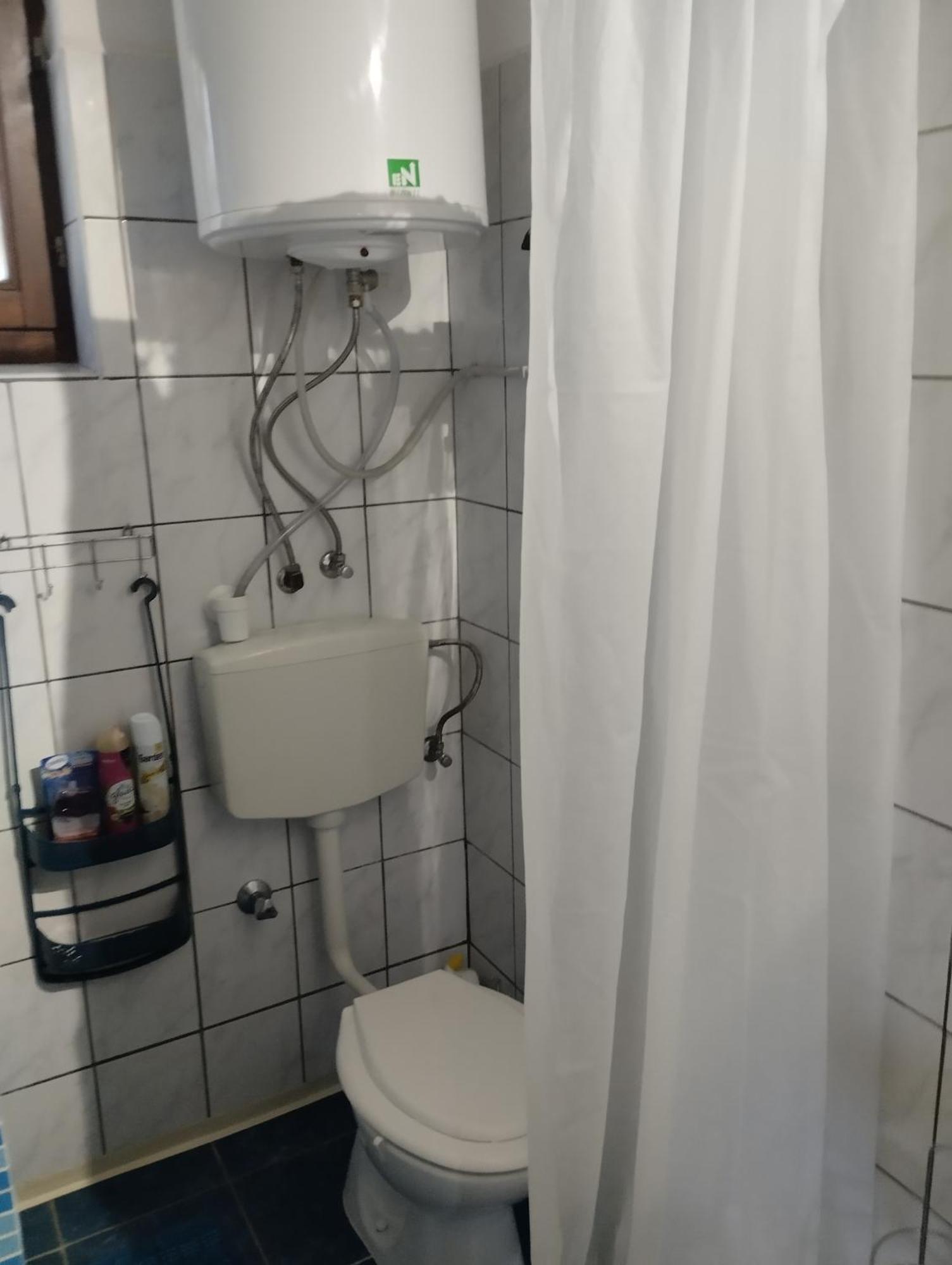 Aliz Es Martin Vendeghaz * Balatonmáriafürdő
